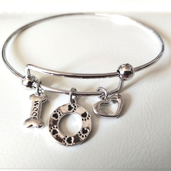 Dog Mom /Pet Lovers Charm Bangle Bracelet - Picture 10 of 10